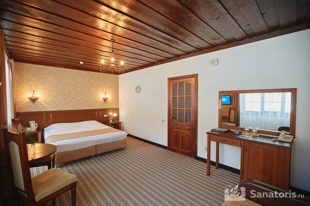 Студия с видом на Озеро (без балкона)