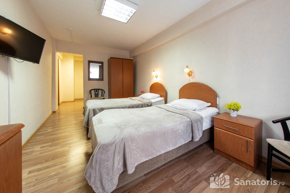 Трехместный номер, двухкомнатный (Спальный корпус №2)