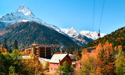 Курортный поселок Домбай