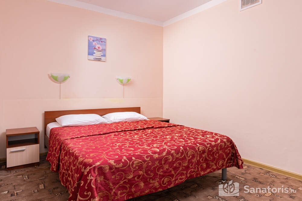 3-местный 2-комнатый "Семейный" (корпус №1,2,3)