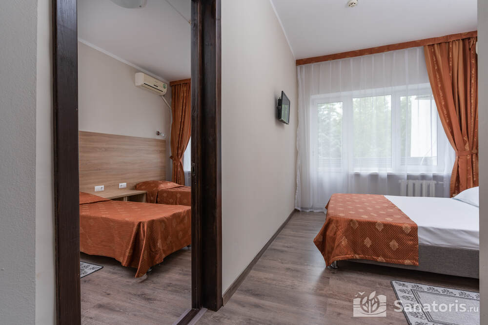 4-местный 2-комнатный "Семейный" (корпус 1,2,3)