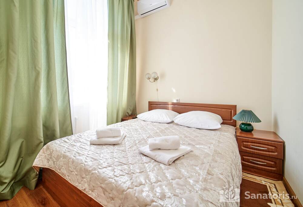 Двухместный двухкомнатный номер повышенной комфортности (корпус