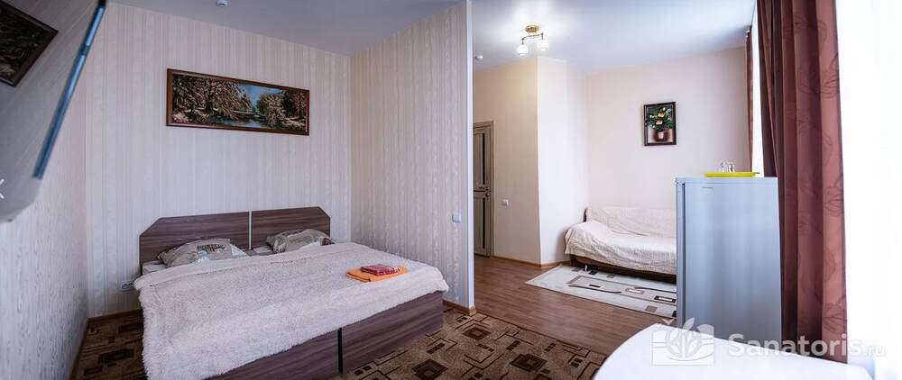 Джуниор Сюит