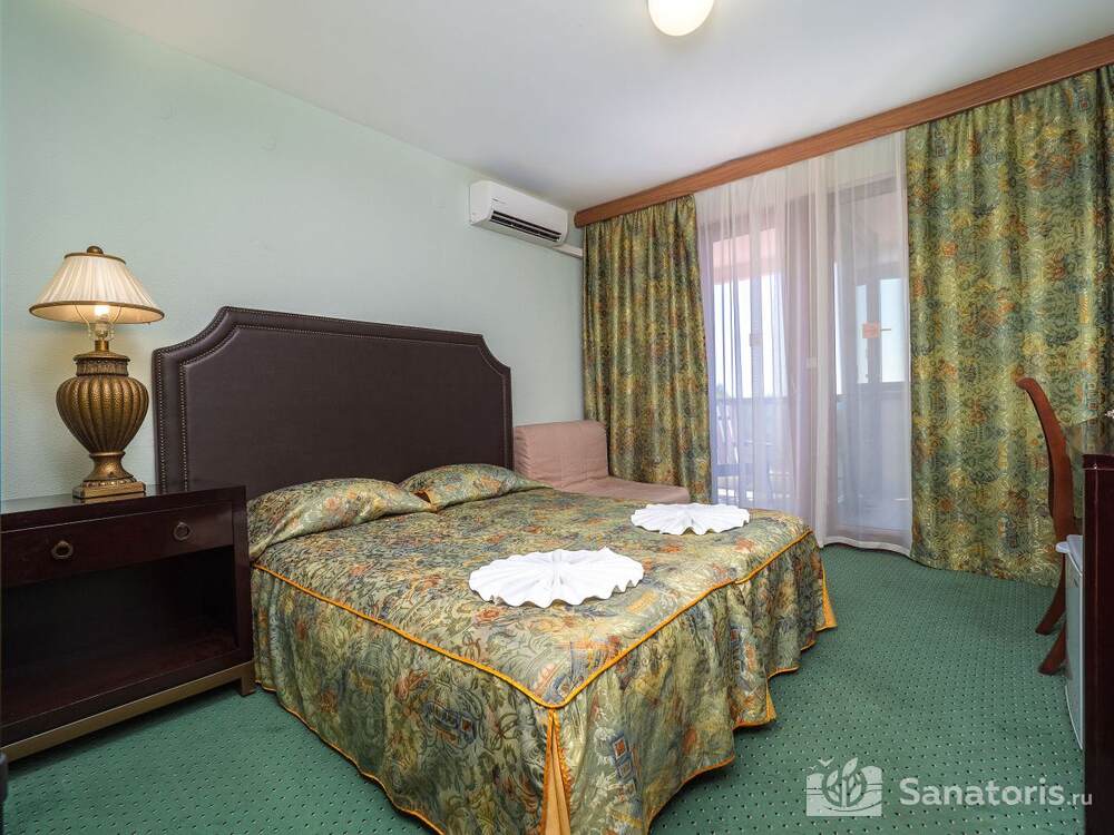 Двухместный стандарт с балконом Макси