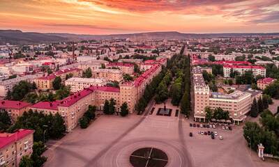 Октябрьский