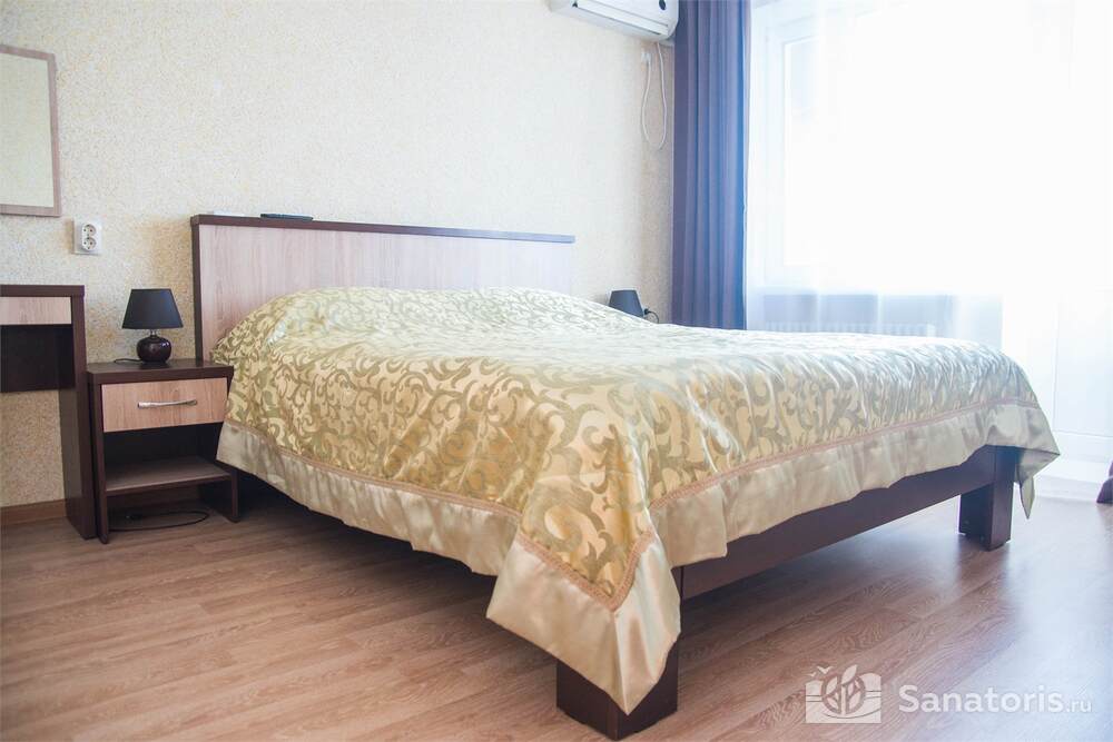 "Морской" 2-ком. 3-местный "Джуниор-сюит" с видом на степь