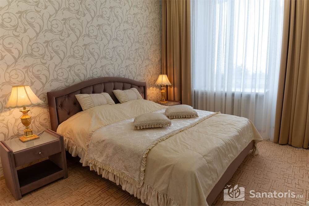 Номера повышенной комфортабельности категории "люкс" 335