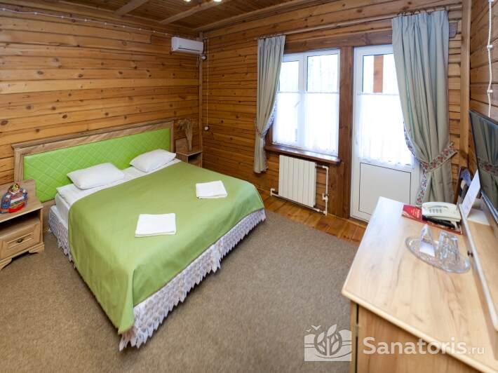 «Стандарт» двухместный Флигель "Над околицей"