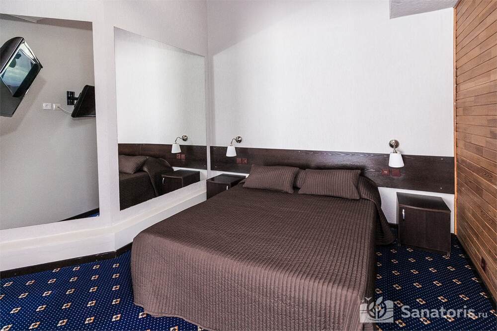 Люкс (Отель «Шале»)