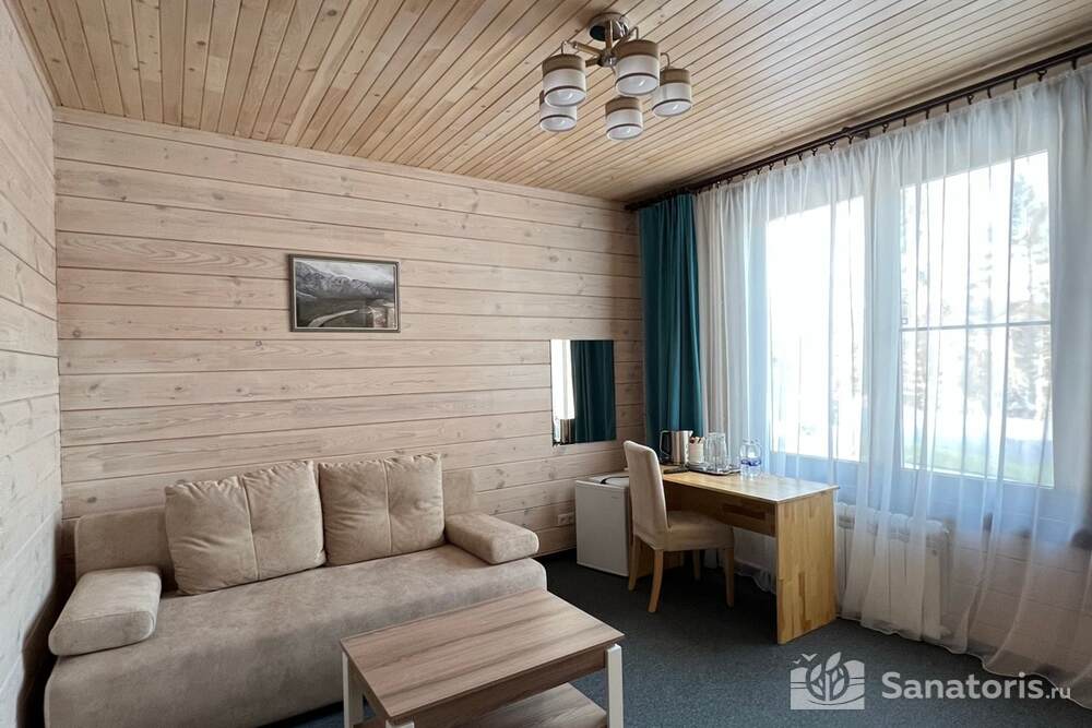 Джуниор Сюит двухкомнатный