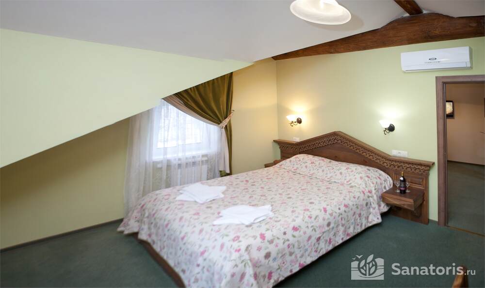 «Люкс» двухкомнатный (Парадный)