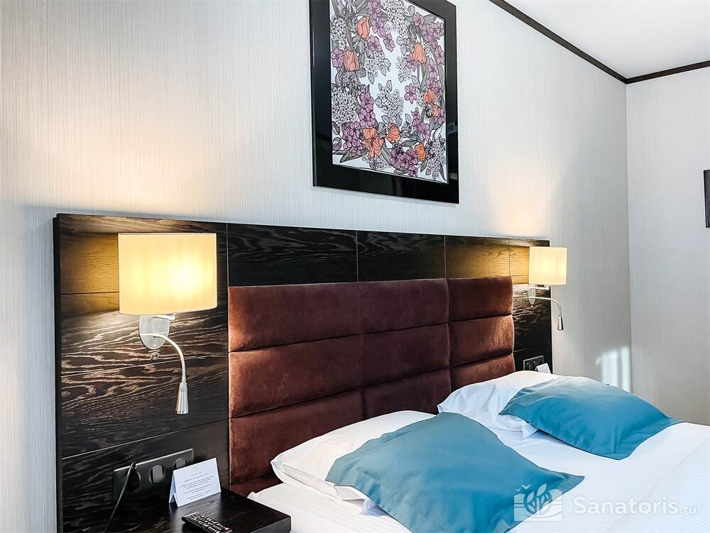 «Стандарт» с одной большой кроватью