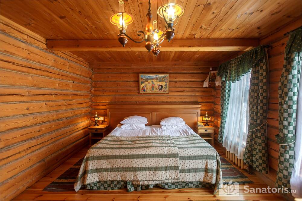 Братский Дом (дом на 5 номеров с общим каминным залом в русском 