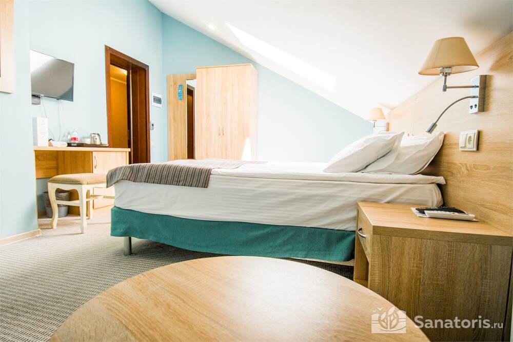 Мансардный номер в гостинице "Романтик-2"