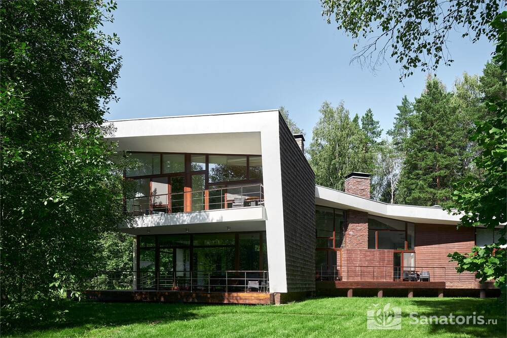 Вилла c камином и 3 спальнями