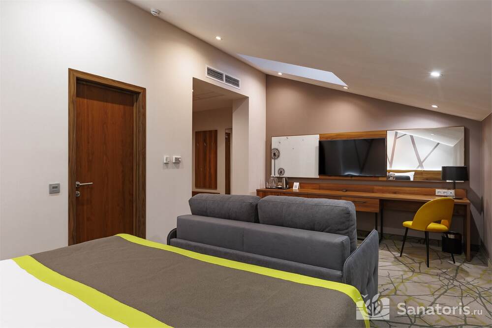 Мансардный делюкс / Mansard Junior Suite Корпус LAKE