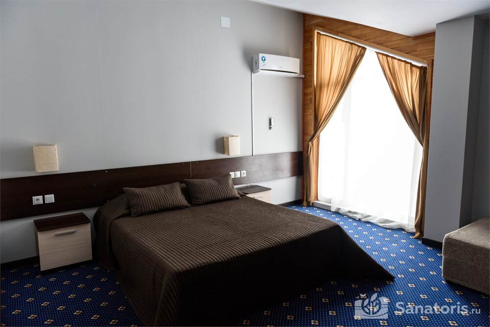 Стандарт с двухспальной кроватью ( Отель Шале)