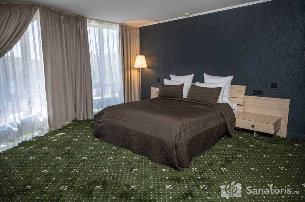 Люкс двухуровневый с видом на озеро (Отель «Alira Palace»)