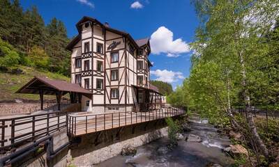 Отель На камушках