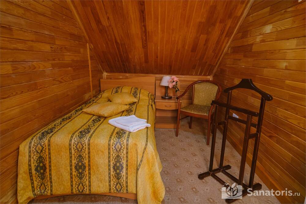 Мансарда с раздельными кроватями