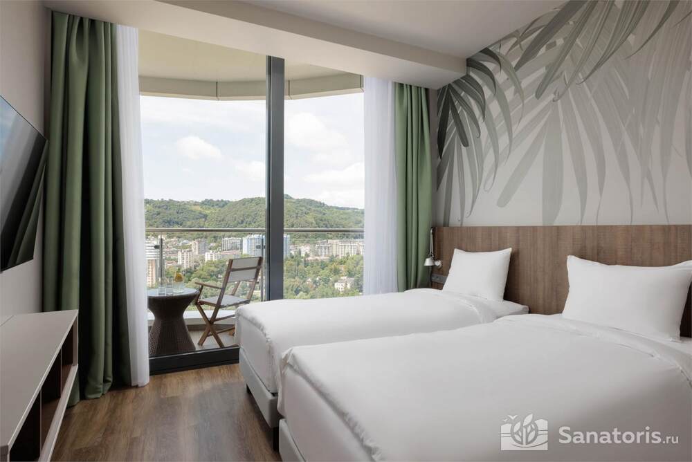 Трехкомнатный апартамент с двумя спальнями