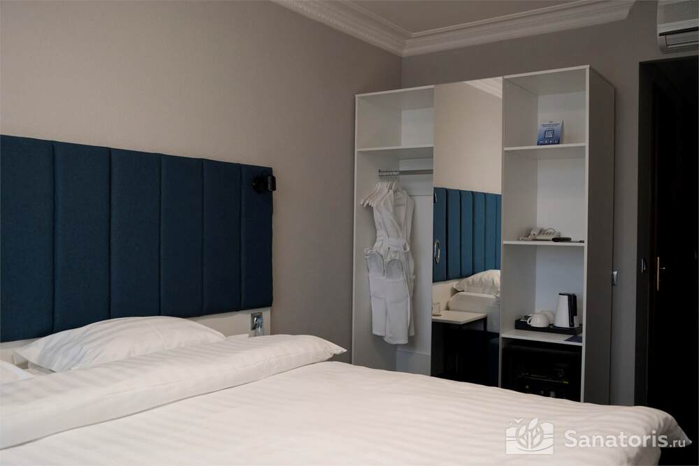 Двухместный стандартный номер c одной кроватью