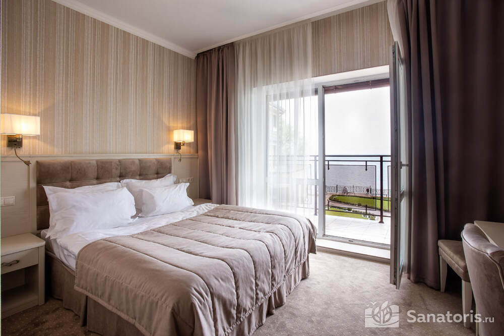 Стандартный двухместный номер с балконом