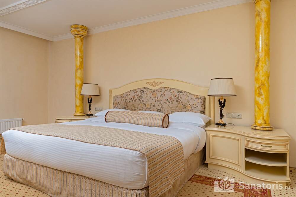 Джуниор сюит ДЕЛЮКС (с балконом)