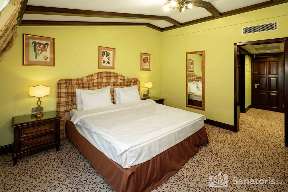 Делюкс кинг с мансардой