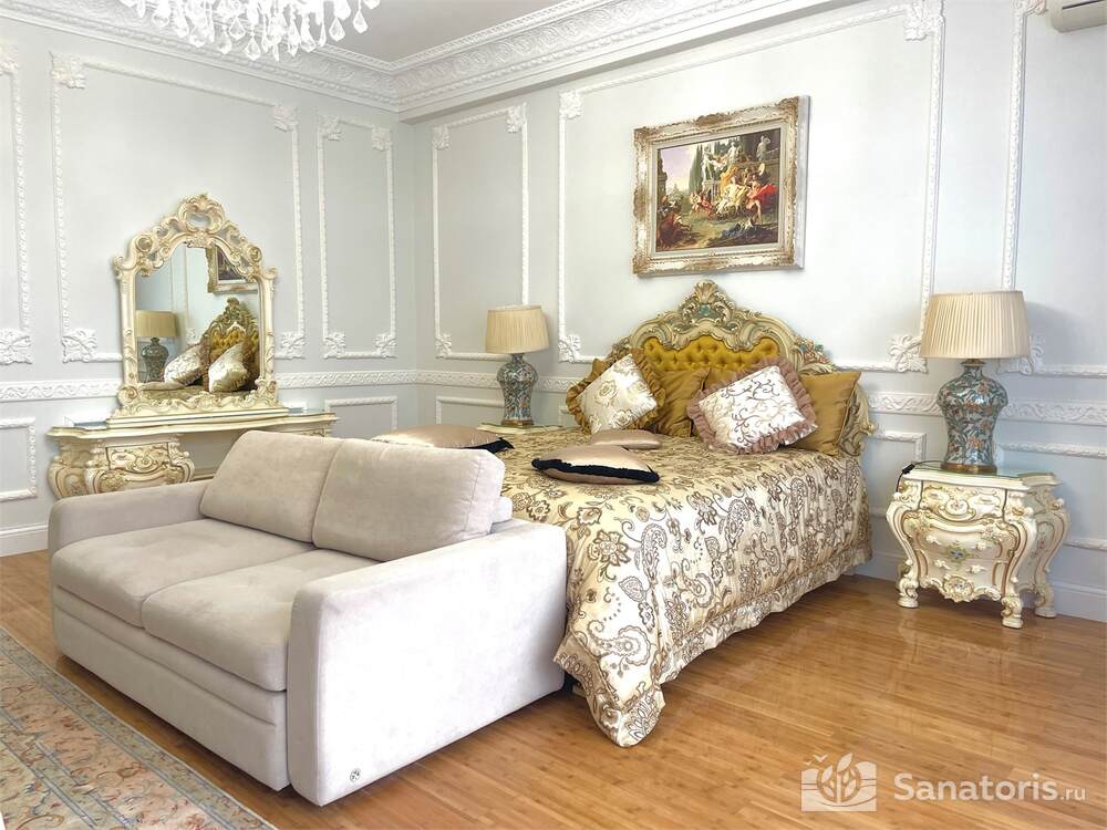 Джуниор Сюит (студия)