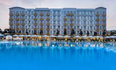 Отель Город Mira