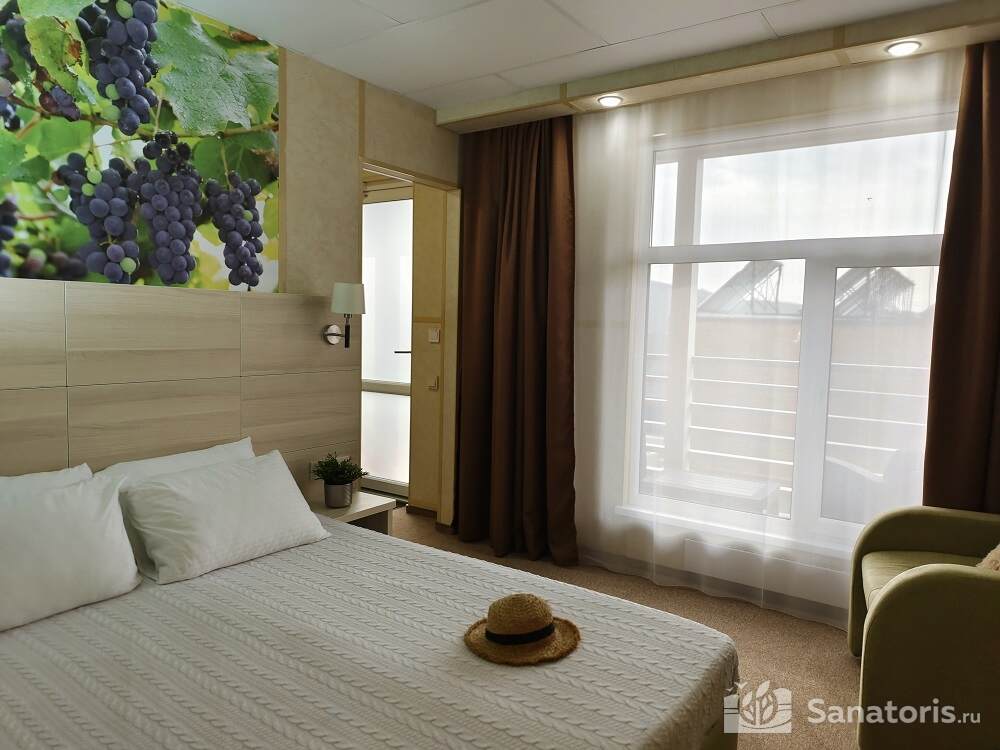 Двухкомнатные пятиместные апартаменты с общей террасой(Этаж под 