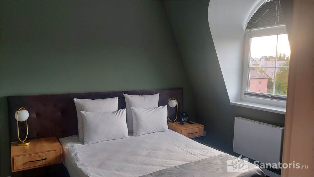 Улучшенный вид на город