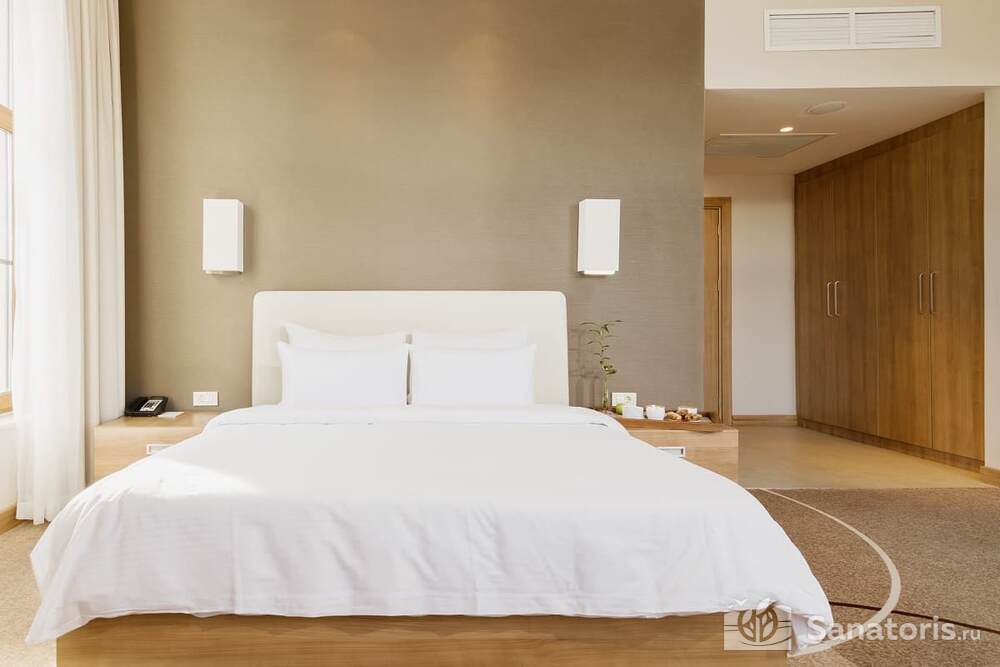 Улучшенный Стандарт с одной двуспальной кроватью