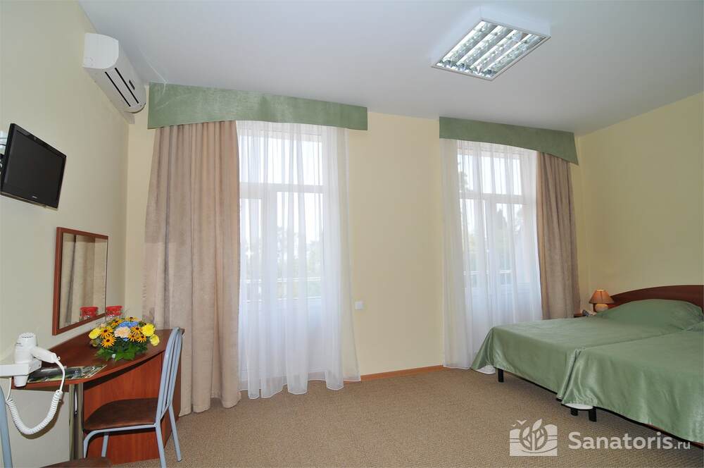 2-местный номер "Комфорт" вид на море (к. 6)