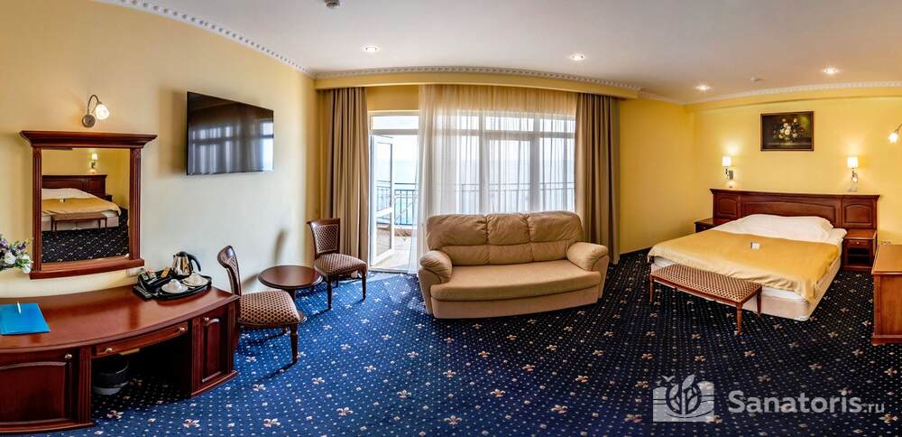 Корпус "МОРСКОЙ БРИЗ" номер "Студия с балконом"