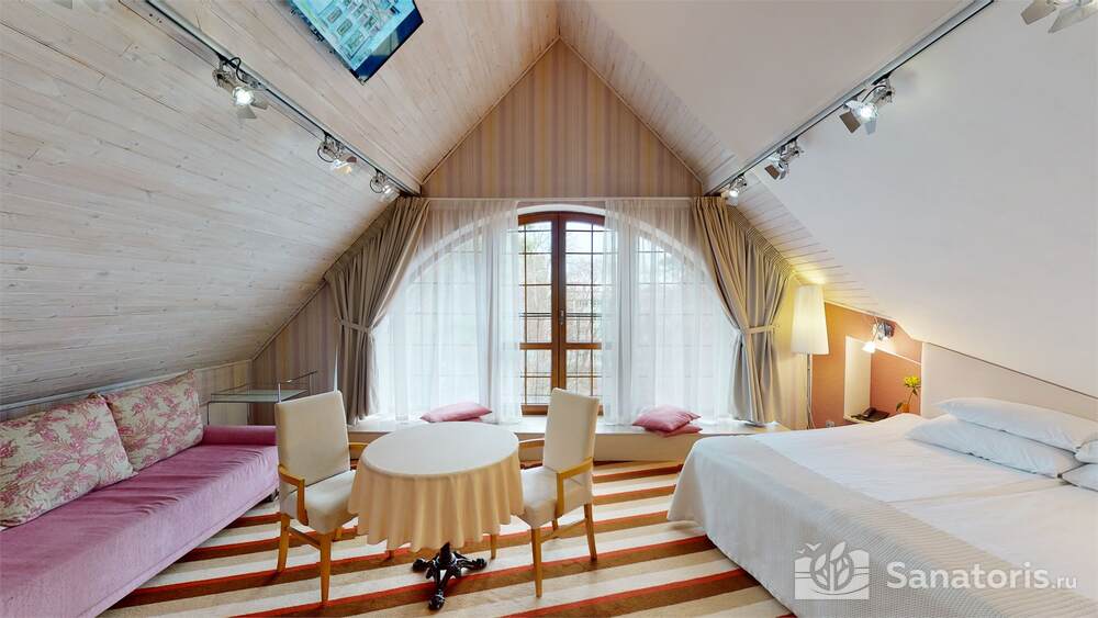 Улучшенный номер «Дикая Орхидея» (мансарда)