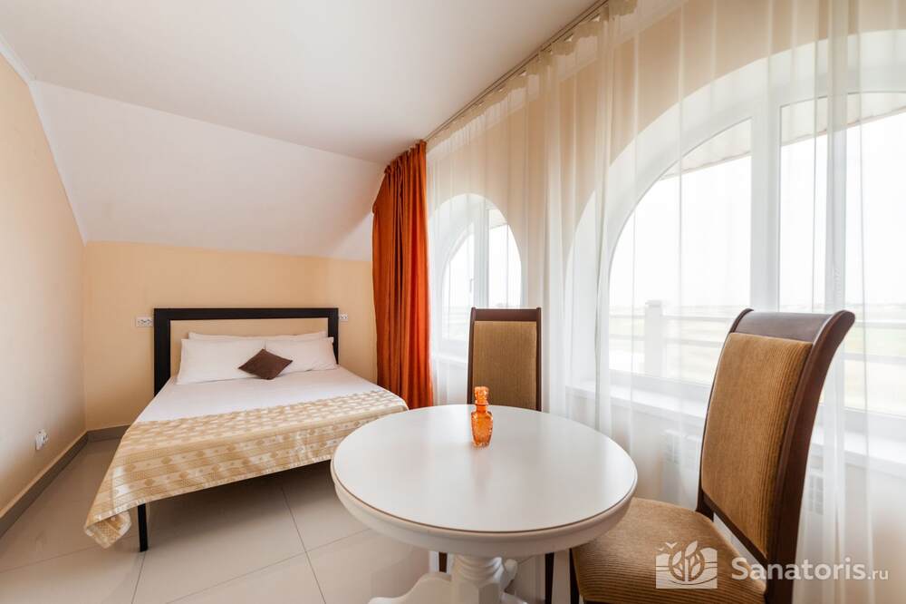 Стандарт на 2 человек с балконом