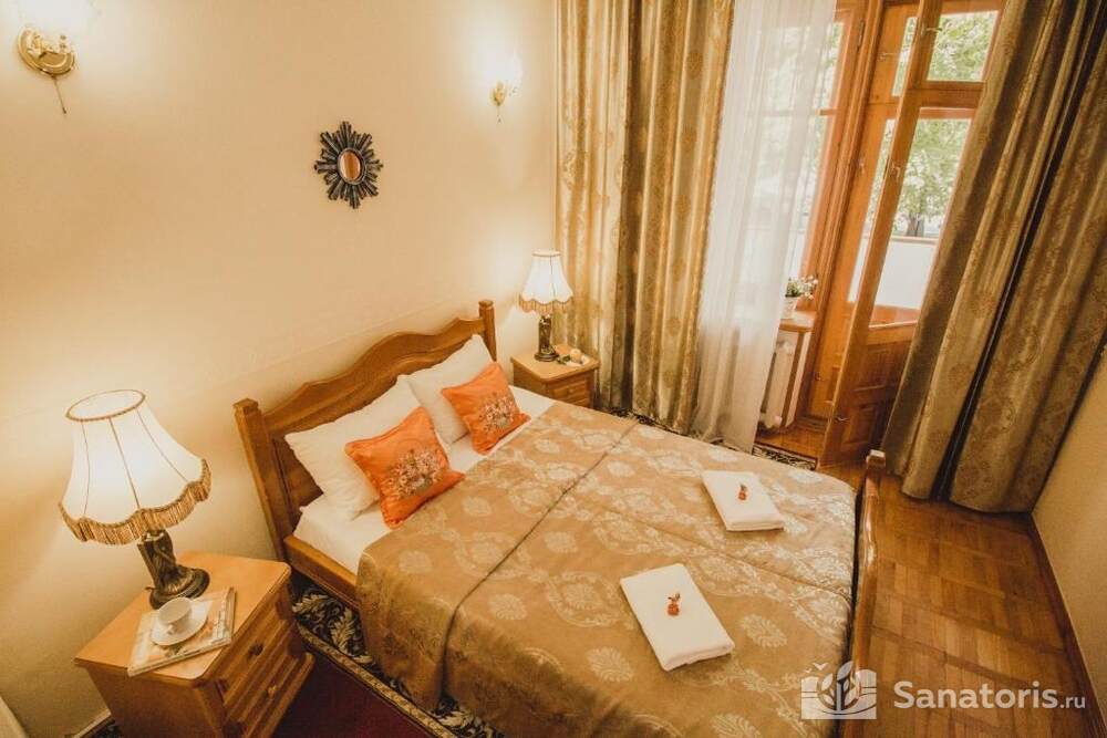 Семейный с балконом (1,3,4 этаж)