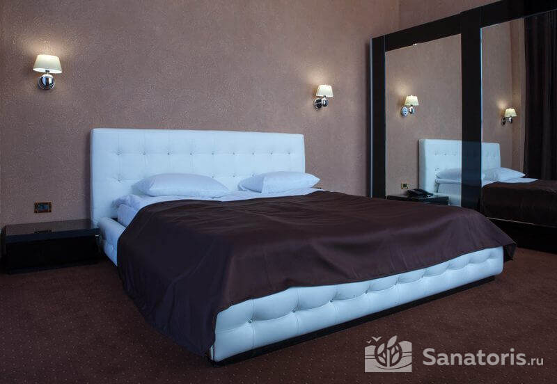 Двух/трёхкомнатные номера Люкс Основной Корпус