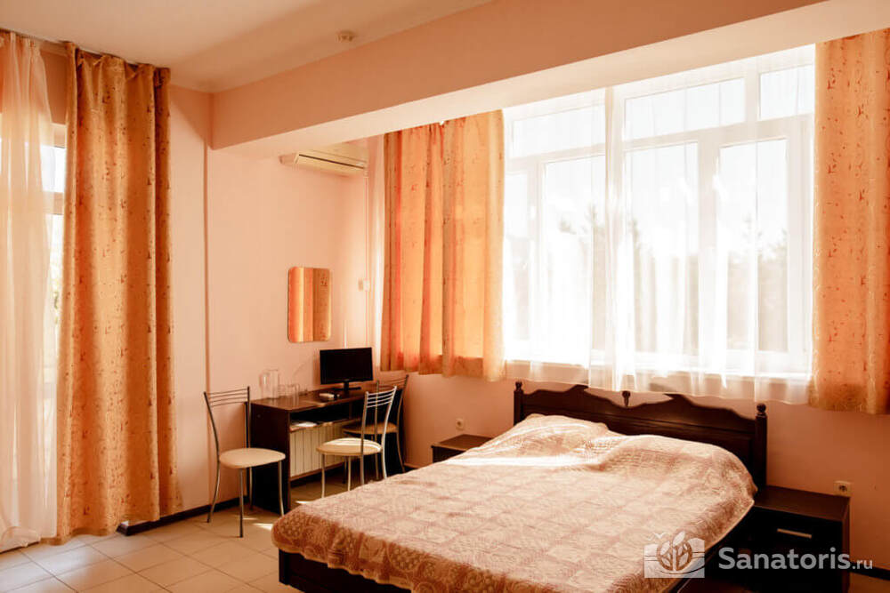 Двухкомнатные номера «Сьют» и «Полулюкс» Мини Сити