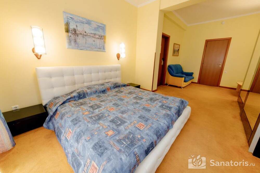 Одно/двухкомнатные номера Люкс Коттеджи