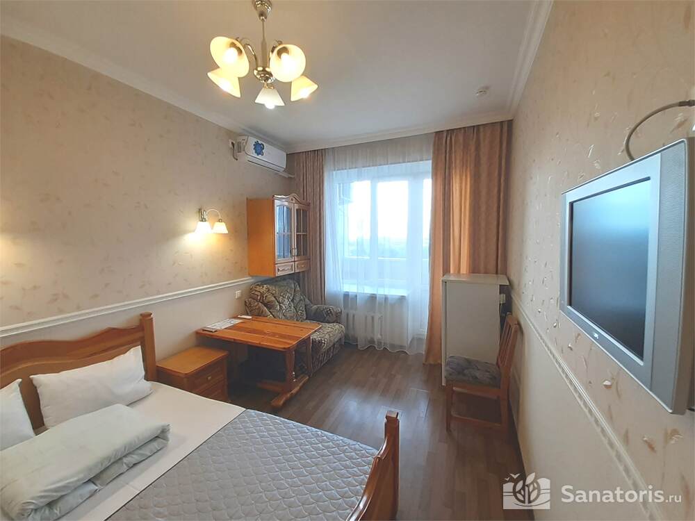 Стандартный с балконом и видом на море (7, 8 этаж)