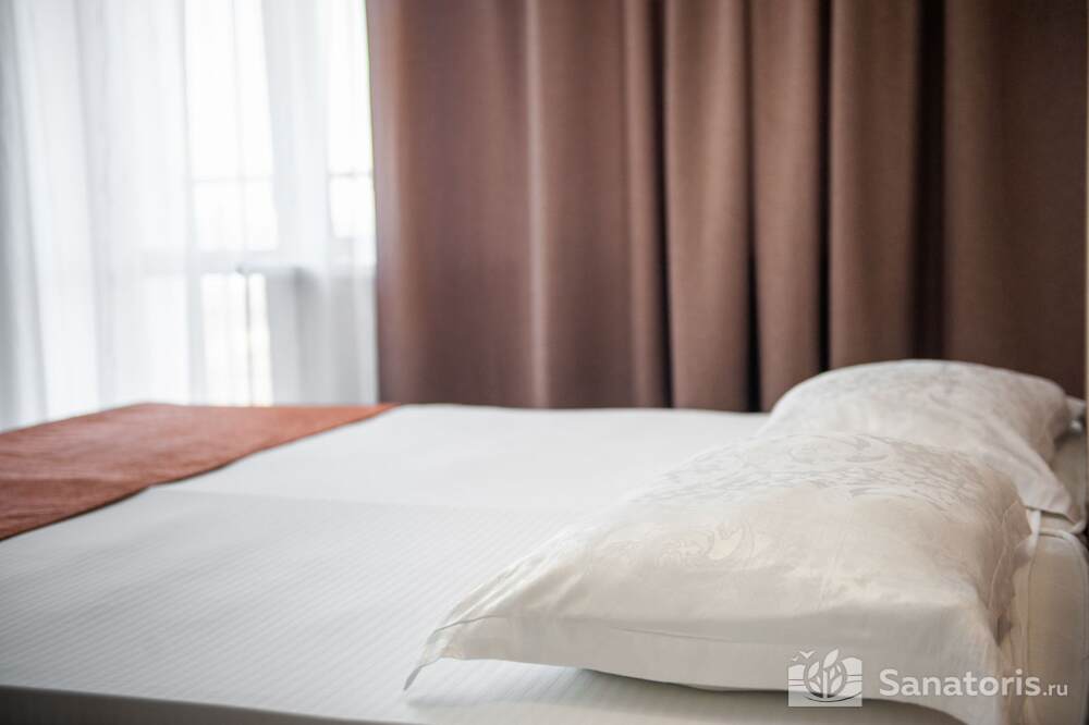 Двухуровневый номер с видом на море