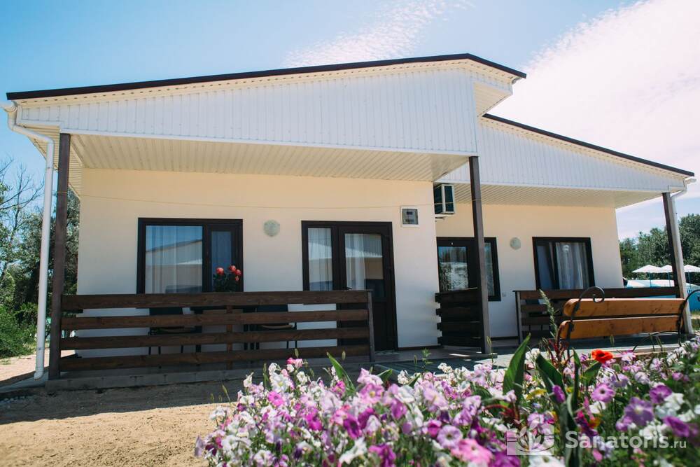 Семейные апартаменты - 2-комнатные номера в коттеджах  