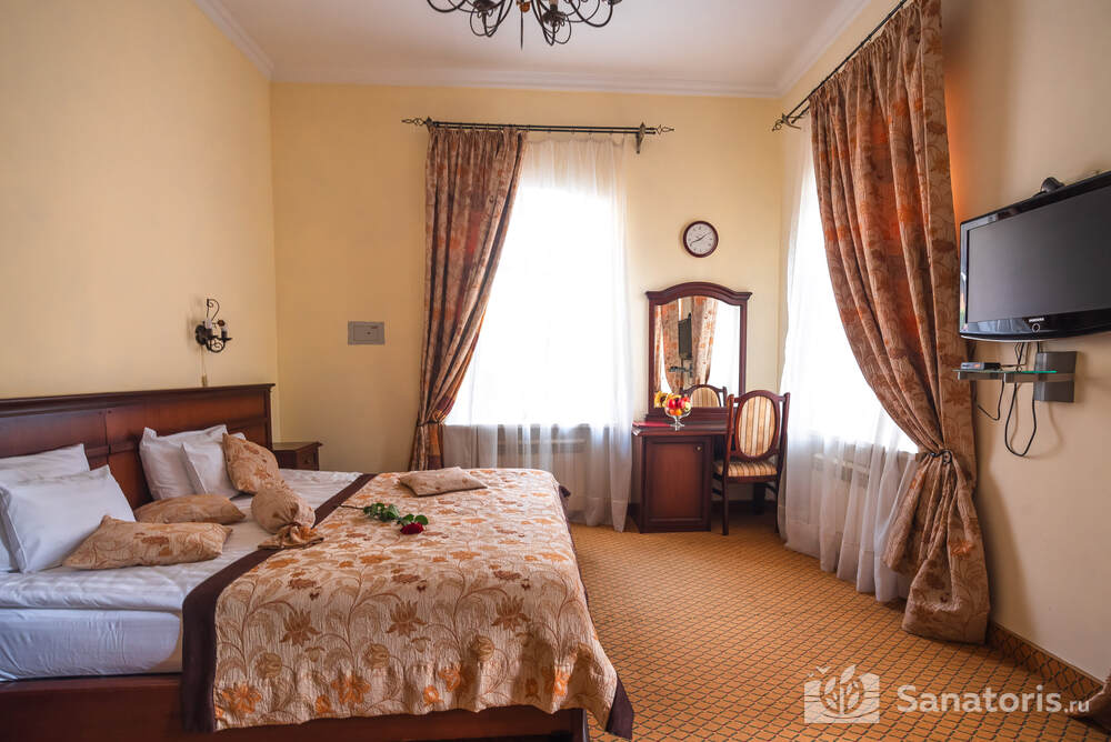 Люкс двухкомнатный двухместный 6 Б