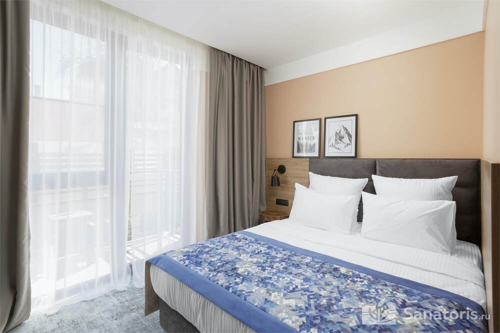 Улучшенный двухместный номер с 1 кроватью