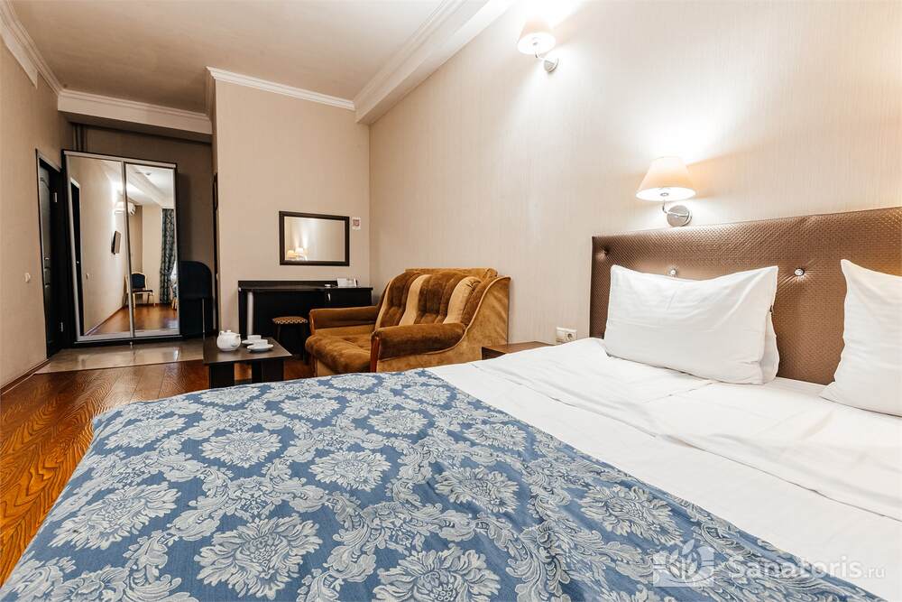 Стандарт с завтраком и парковкой