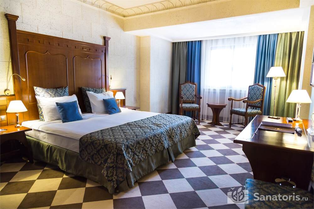 Двухместный стандарт в Рыцарском корпусе