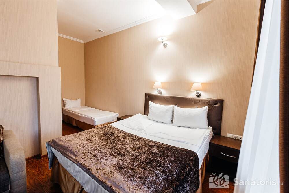 Семейный с завтраком и парковкой